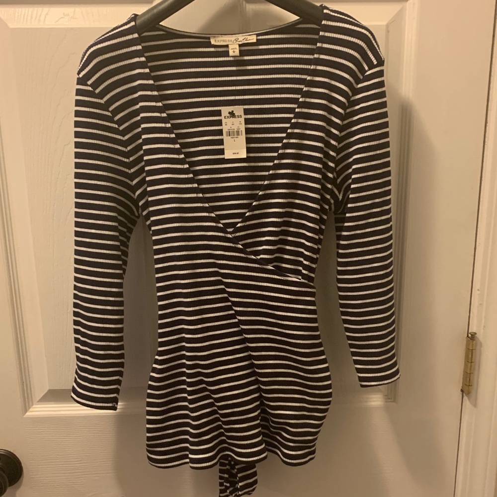 NWT Express Wrap Top Navy Blue & White